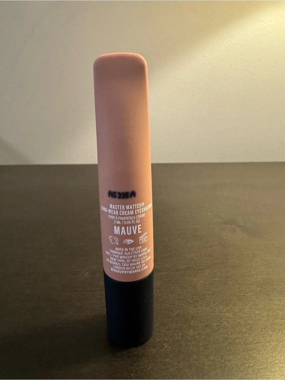 Makeup by Mario Master Mattes Long-Wear Cream Shadow Mauve .06 oz 2 ml Full Size